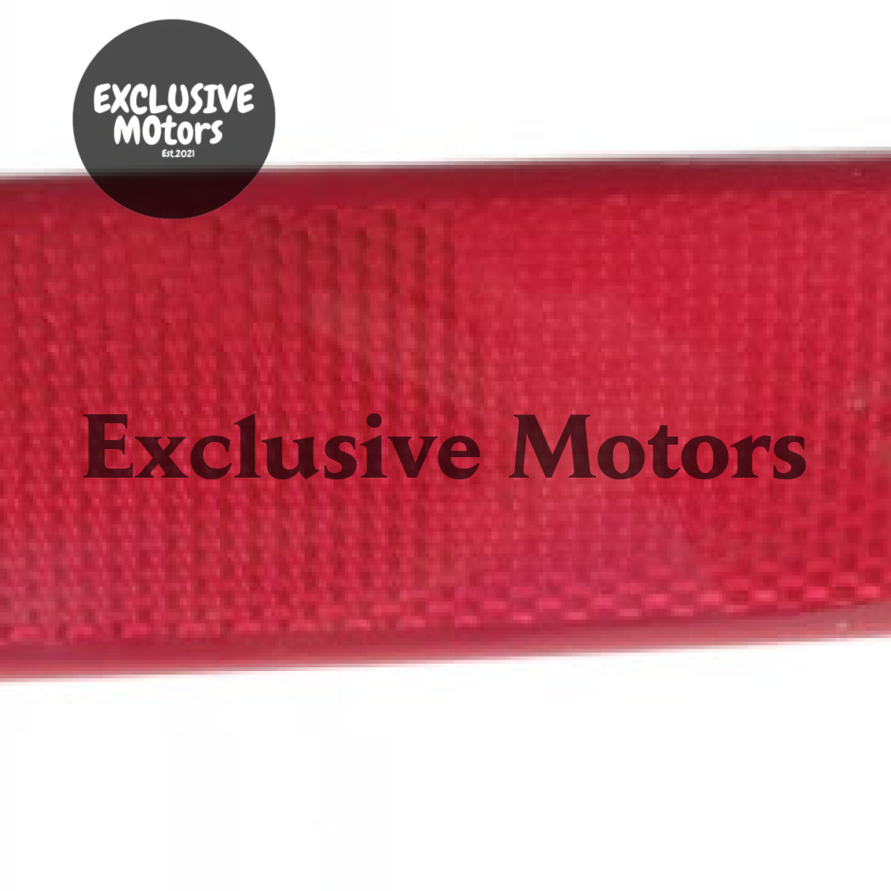 Left Hand Rear Bumper Reflector for Toyota Corolla Hatch (2015-2017)