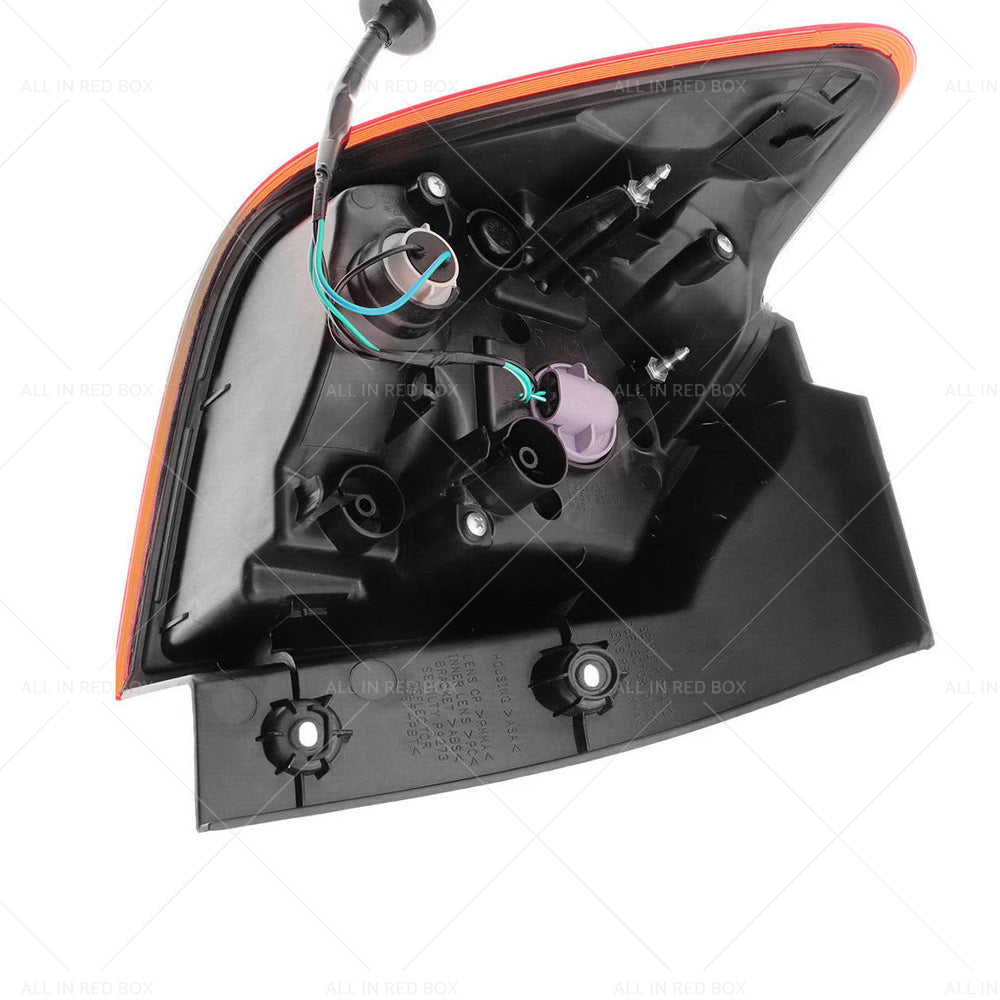 Right Rear Outer Tail Light Stop Lamp Suitable For MITSUBISHI ASX XA XB XC 10-19