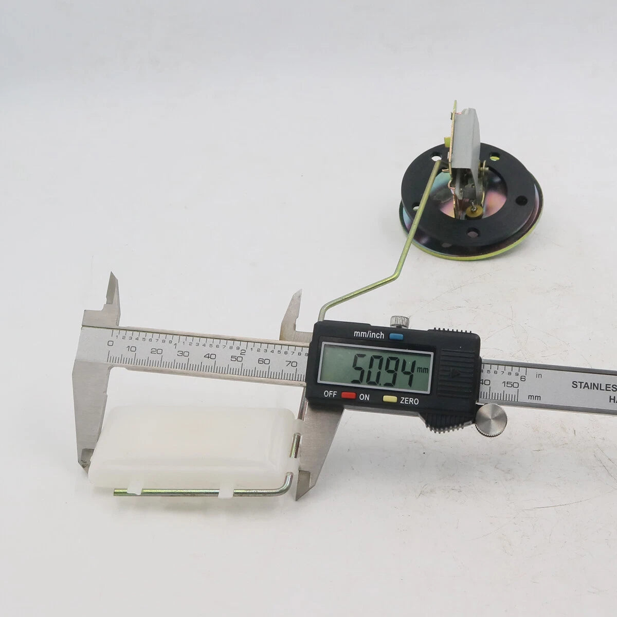 Fuel Gauge Sending Unit for Nissan Navara D22 YD25 1997-2004