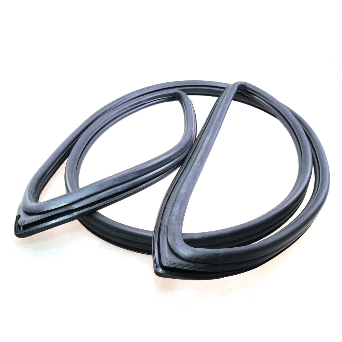 FR Windshield Weatherstrip Seal w/ Molding for Nissan Patrol Safari Y60 GQ 87-97