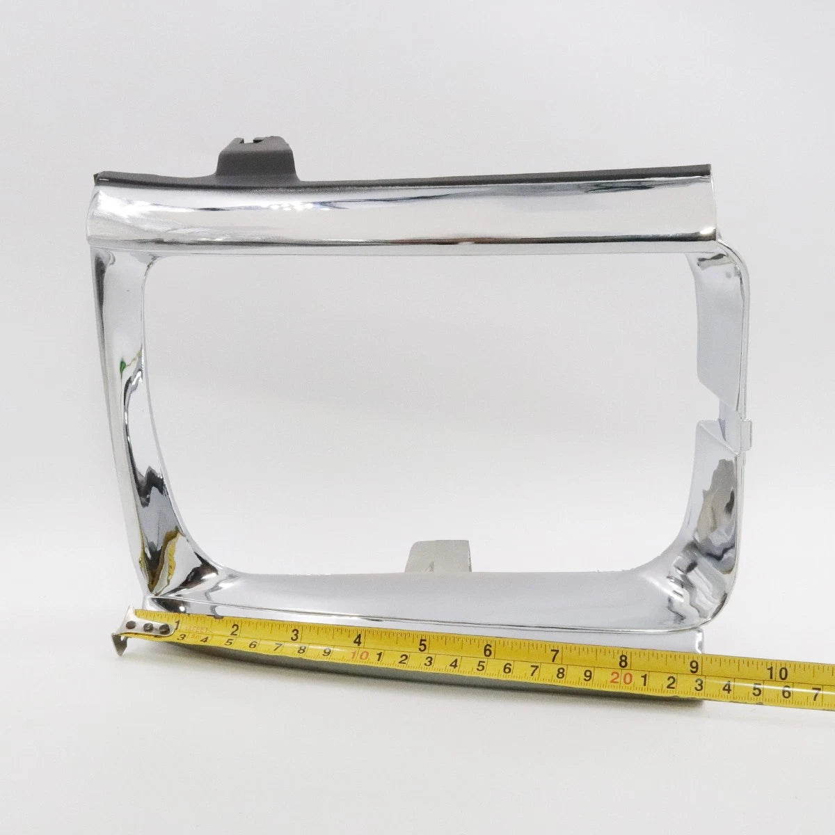 Head Light Door for Toyota Hilux N80 LN85 VZN85 VZN95 YN86 1988-1997