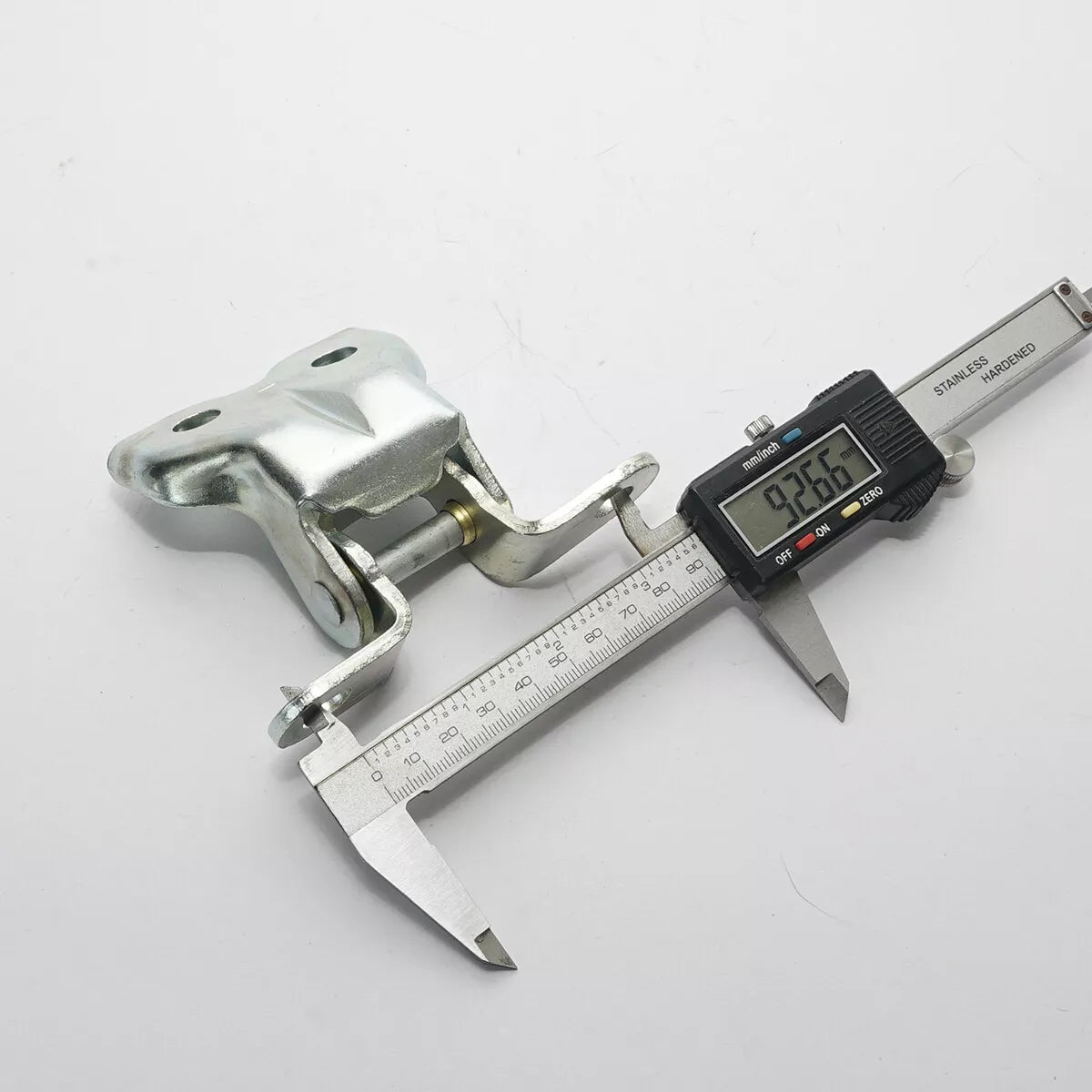 Front Door Hinges Set for Mitsubishi Triton L200 Strada 2005-2015