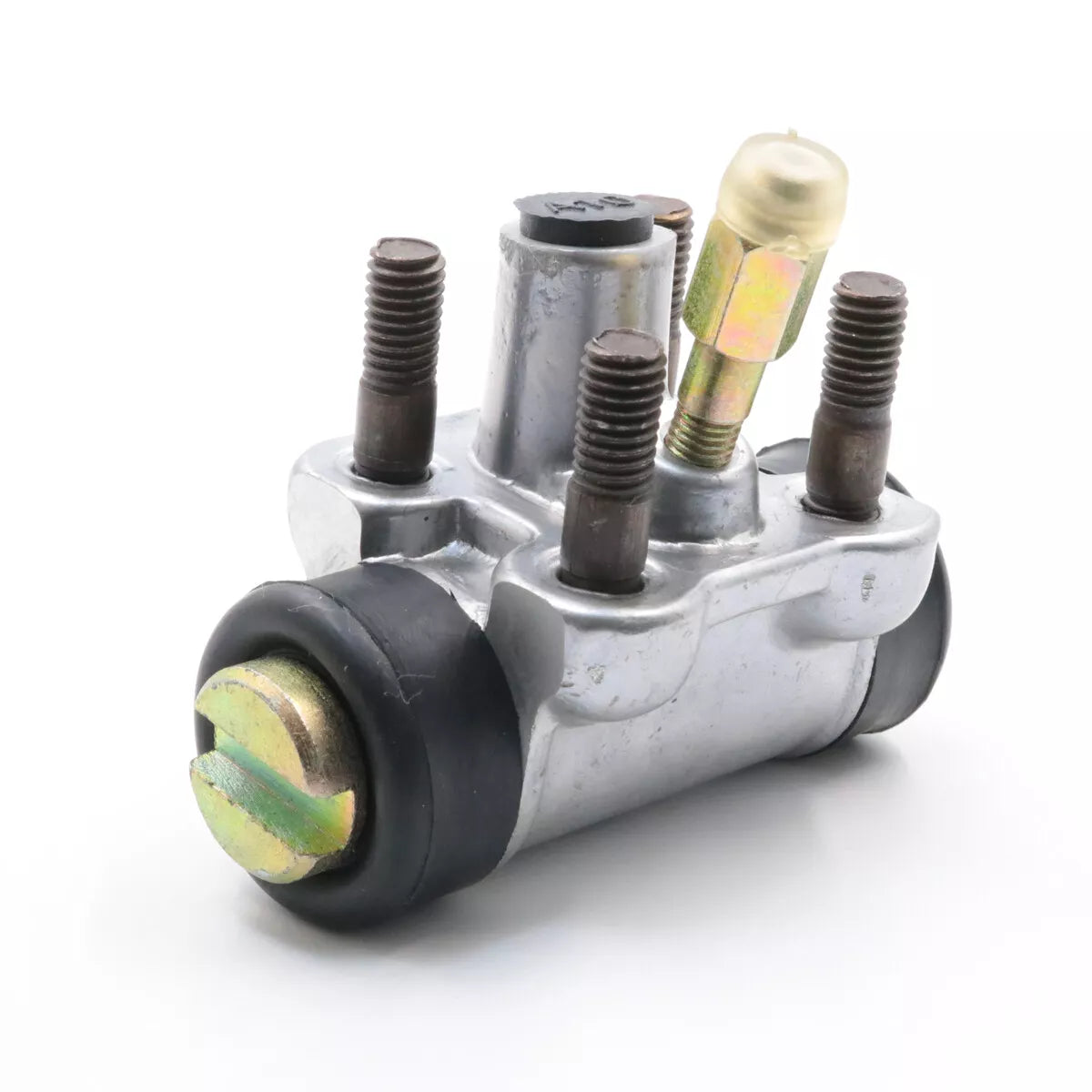 Rear Wheel Brake Cylinder for Nissan 720 SD22/SD23/SD25/LB20/Z20 1979-1986