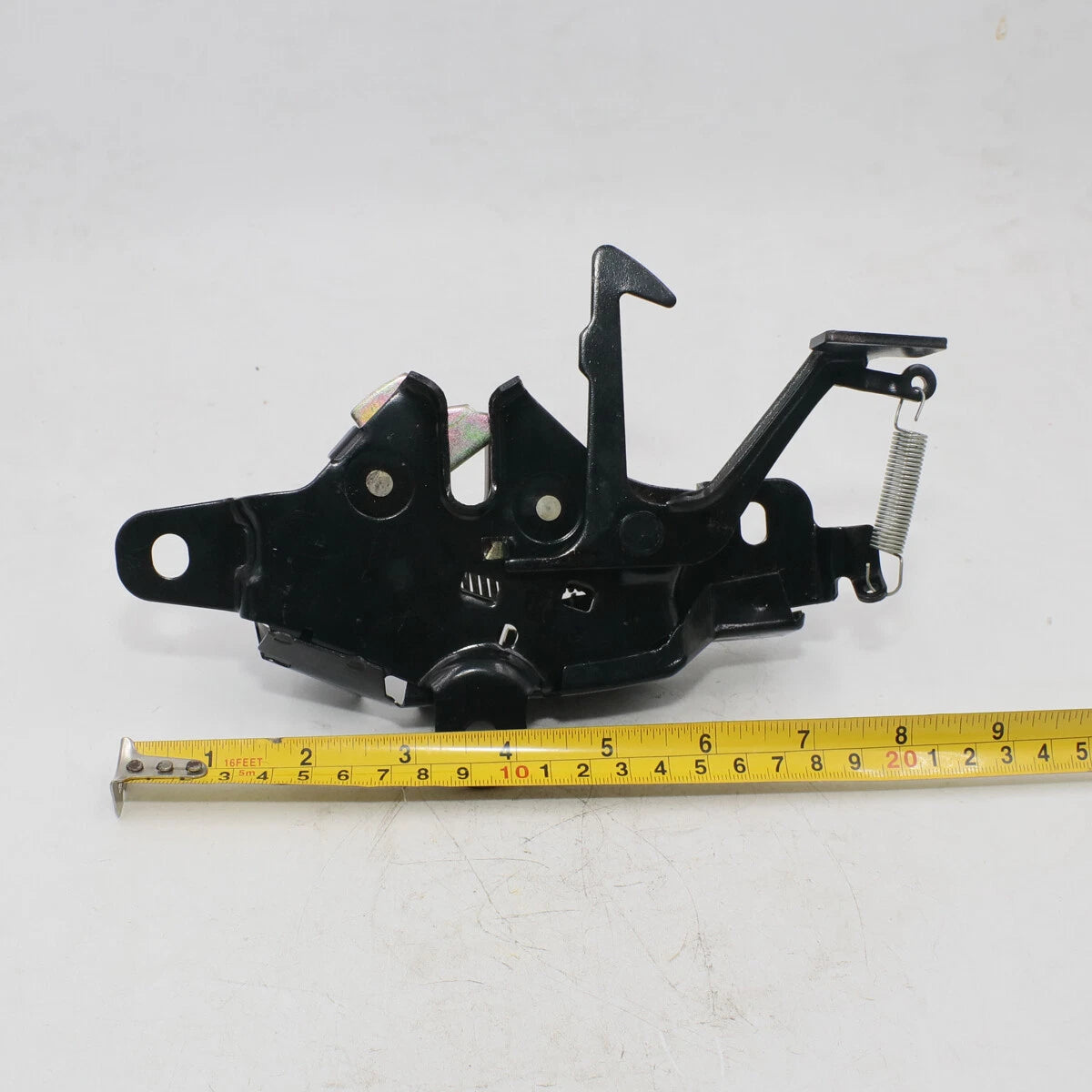 Bonnet Latch Striker Lock for Toyota Corolla AE90 AE95 AE96 1987-1993