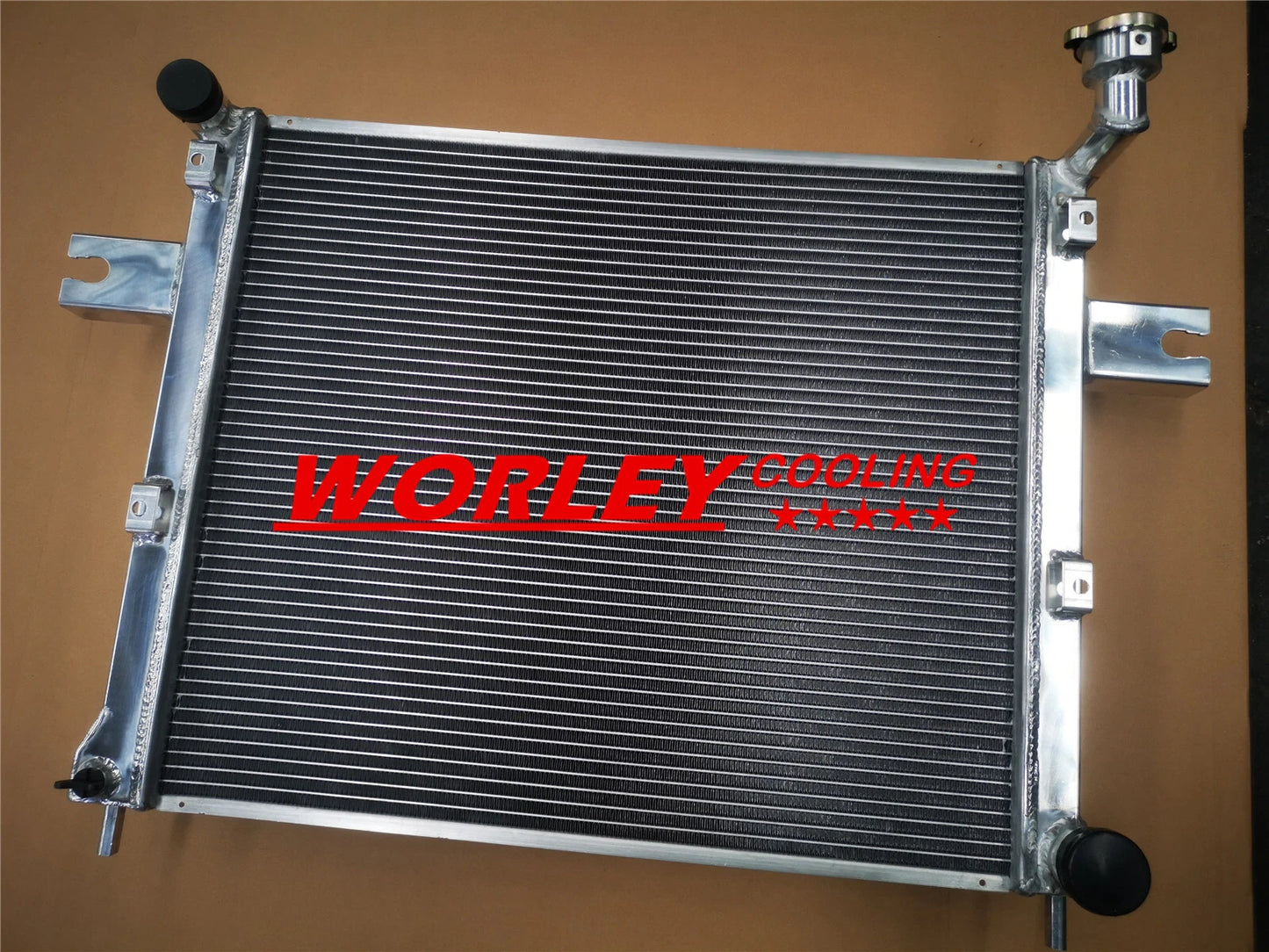 Aluminum Radiator + Fan for Jeep Grand Cherokee & Commander (2006-2010)
