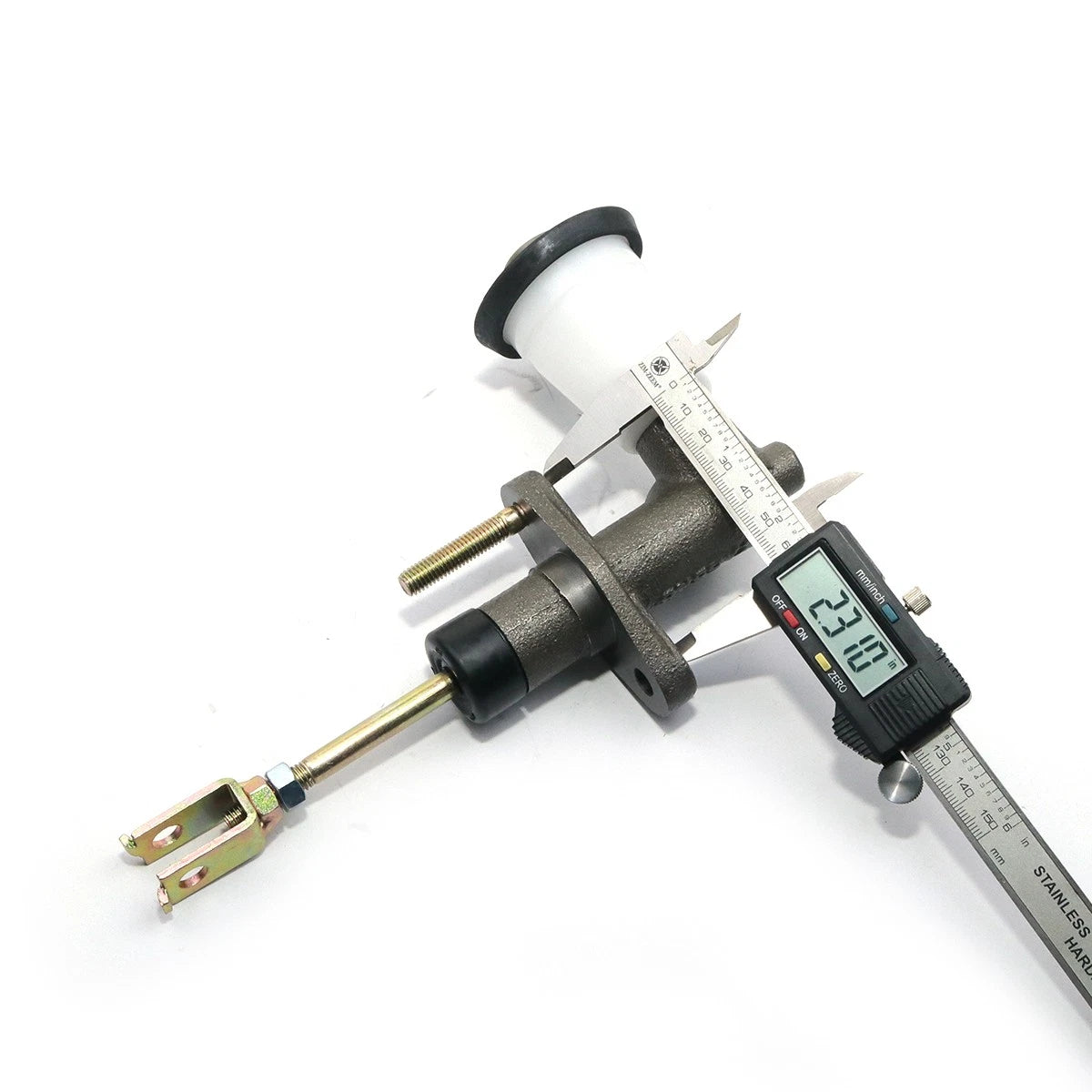 5/8 Clutch Master Cylinder for Toyota Hilux 1972-1978