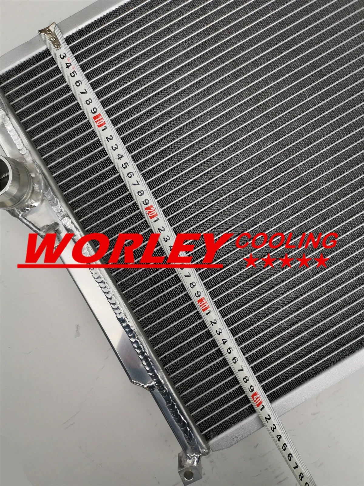 Aluminum Radiator for BMW E46 M3 330D 328 325 323 320 Ci 318i (1999-2006)