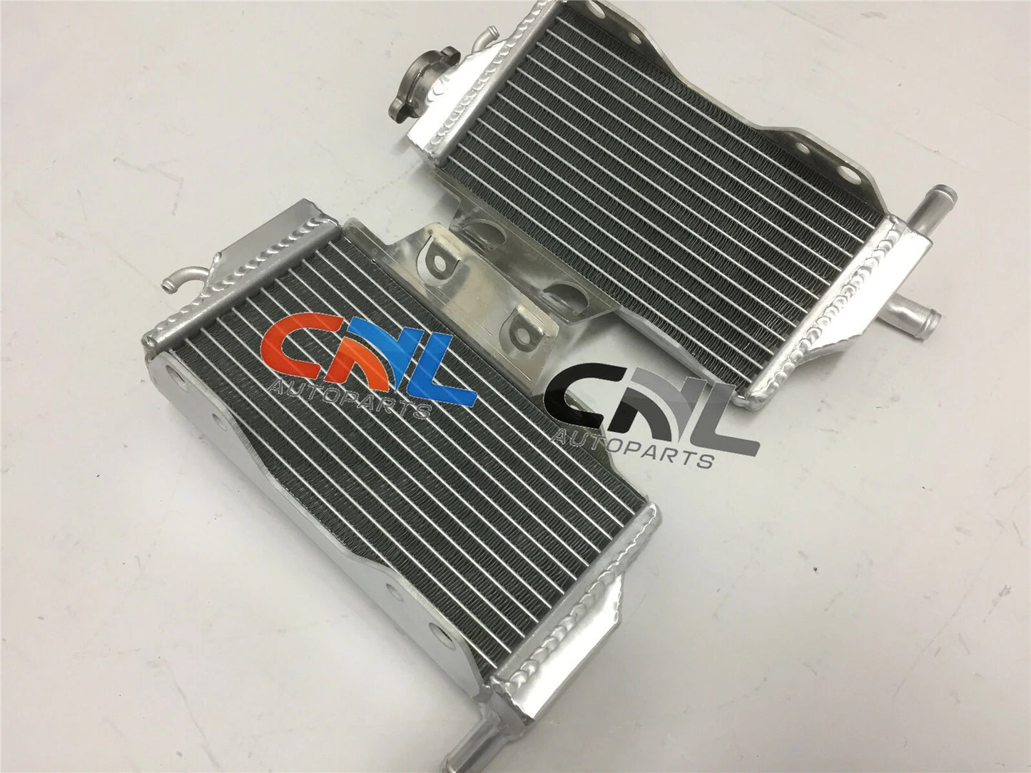 Aluminum Radiator + Blue Hose for Honda CR250R (2005-2007)