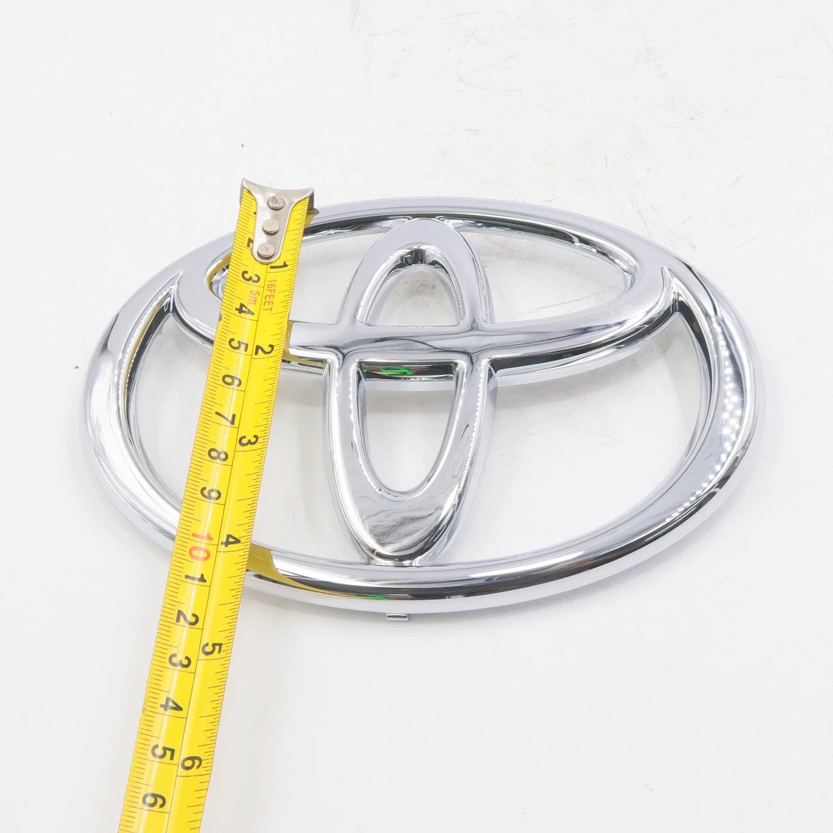 Front Grill Badge for Toyota Hilux Vigo/2004-2012 Genuine