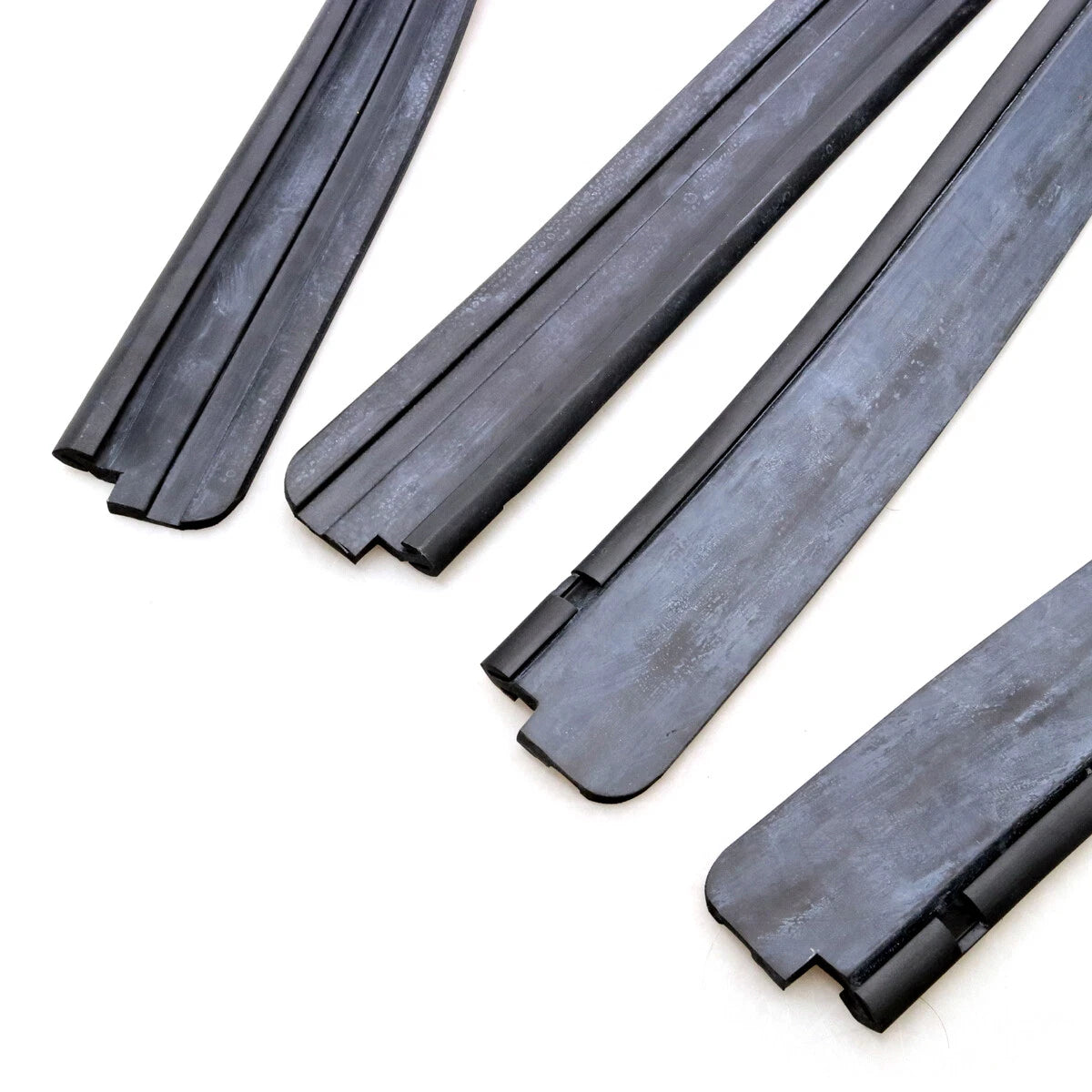 Under Windshield Spacer Rubber Weatherstrip for Nissan Datsun Patrol G60 1960-1980