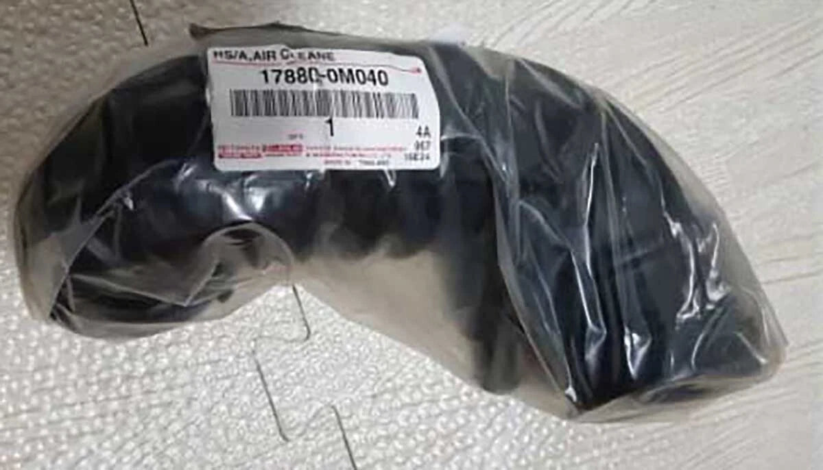 Air Intake Cleaner Hose for Toyota Yaris Sedan (2003-2006)
