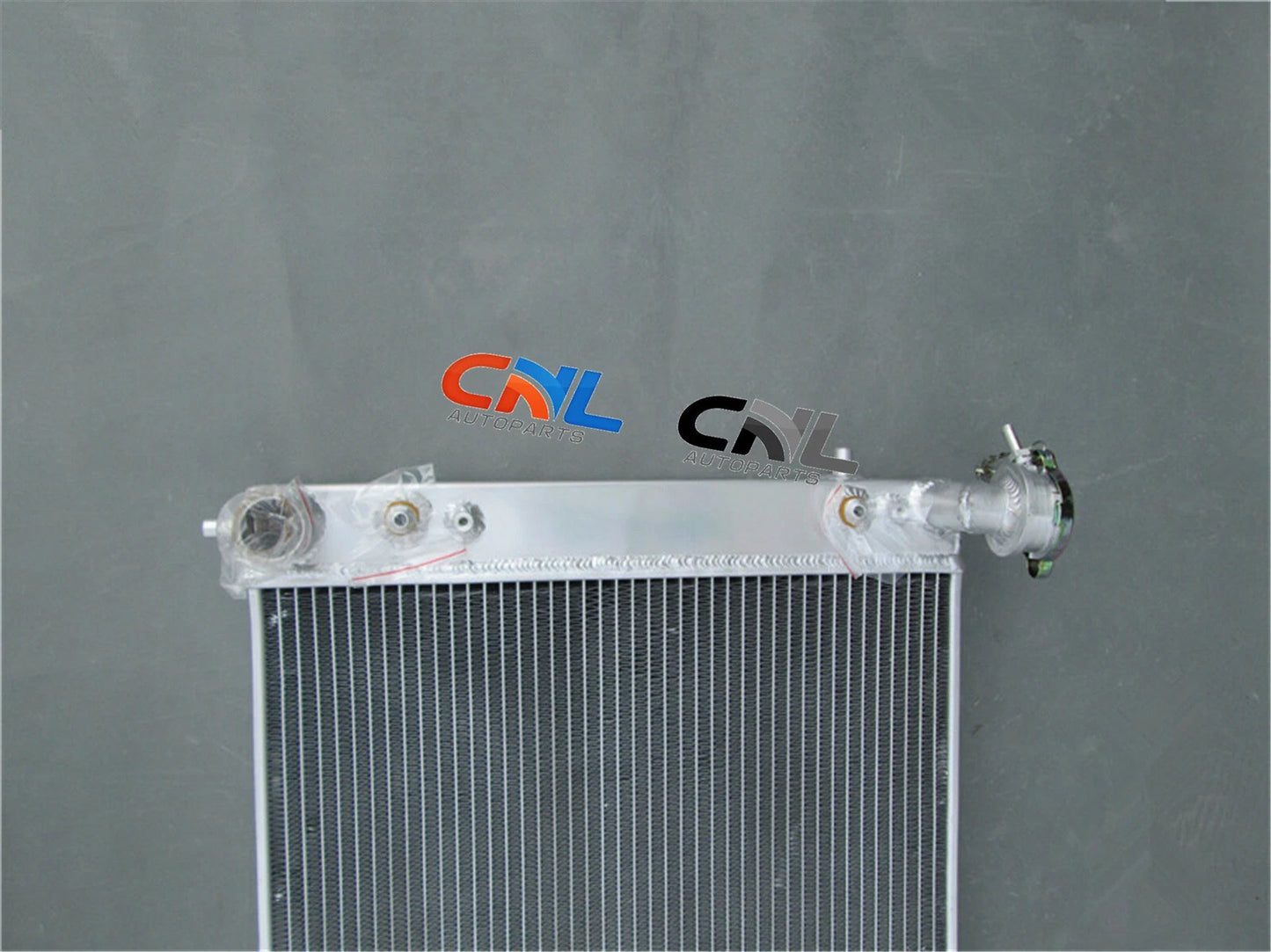 Aluminum Radiator for Commodore Berlina Calais VT VU VX HSV 3.8L V6 (1997-2002)