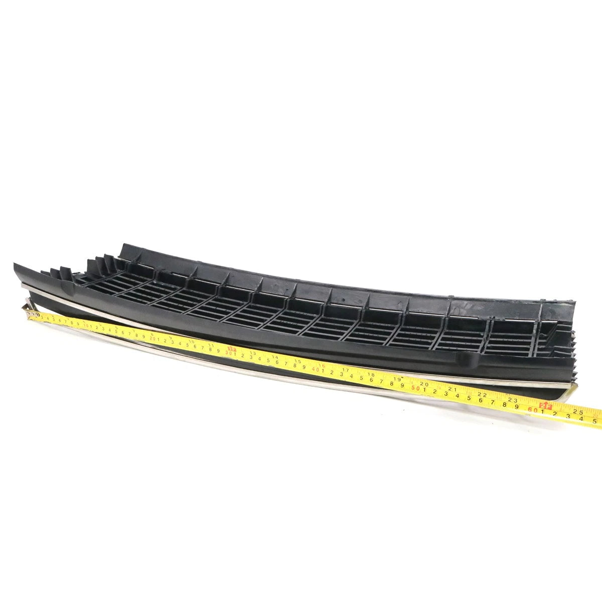 Radiator Grille Mask for Isuzu Faster KB/Chevrolet LUV 1972-1980