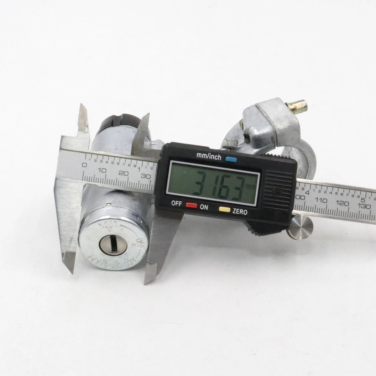 Ignition with Keys for Nissan Datsun Laurel C30/C31/C130/C230 1968-1984