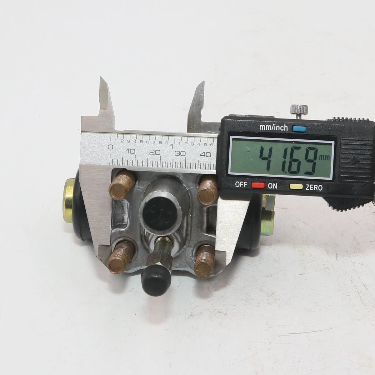 Rear Wheel Brake Cylinder 5/8" for Nissan 720 SD22 SD23 LB20 Z20 Z24 1979-1986