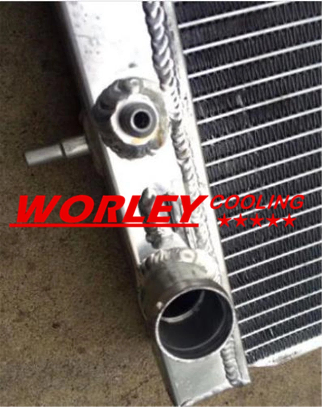 Aluminum Radiator + Blue Hose for Nissan R33 R34 GT GTT GTR (1995-2002)
