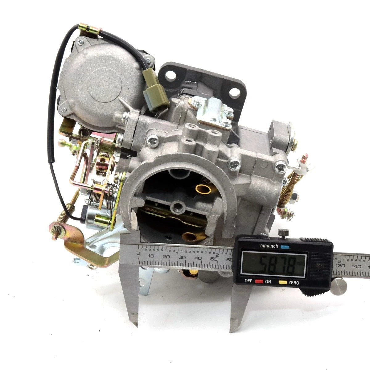 Carburetor Assy 1.6L for Toyota Hilux RN40 1978-1983