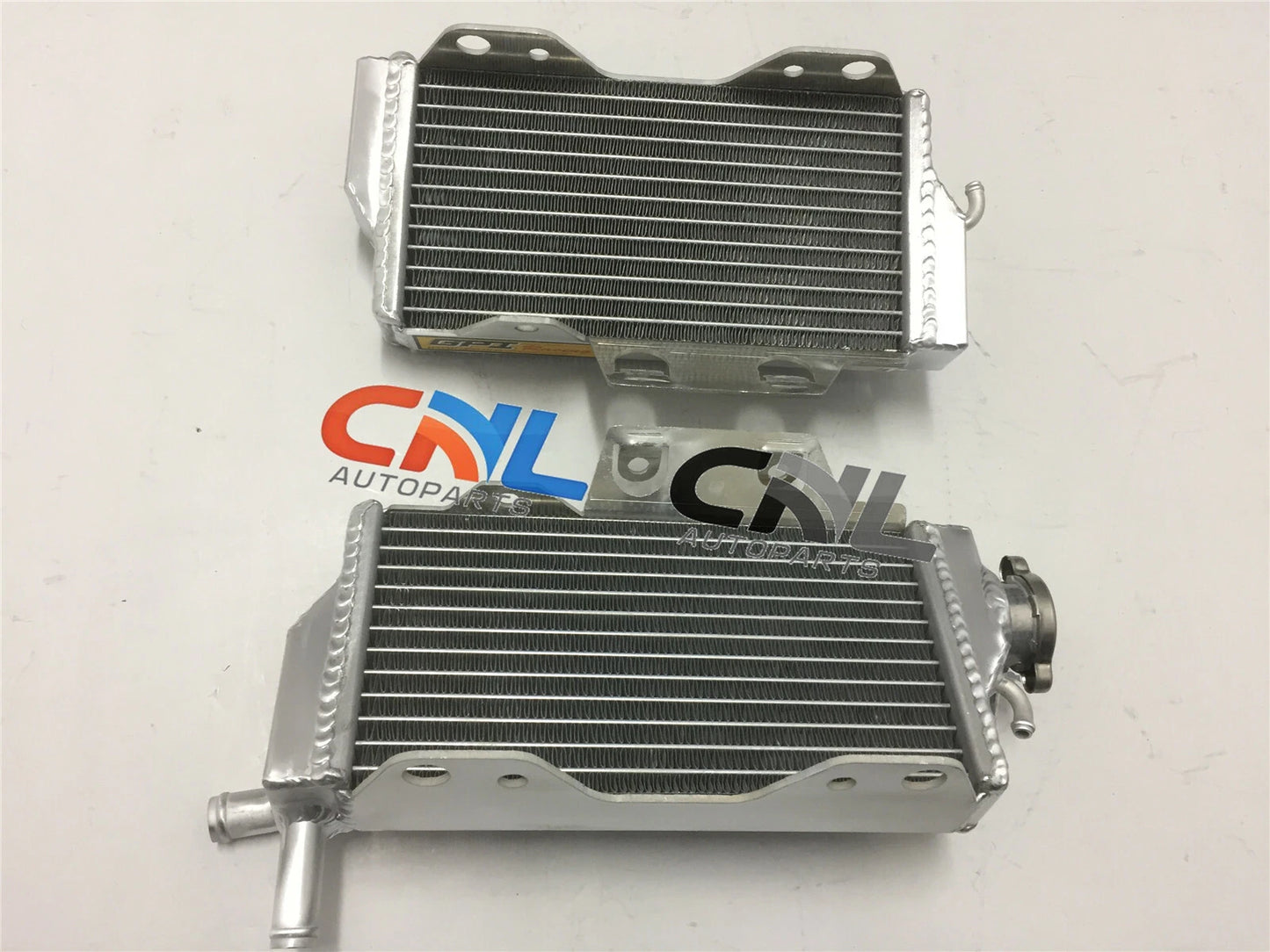 Aluminum Radiator + Blue Hose for Honda CR250R (2005-2007)