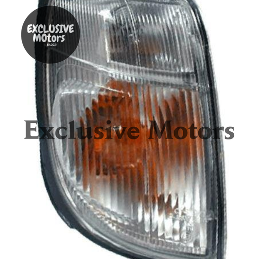 Right-Hand Corner Light for Nissan Navara D22 (1997-2000)