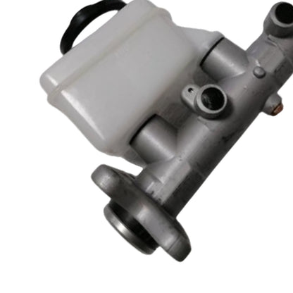 Brake Master Cylinder Suitable For Toyota Hilux  90-95 LN106 LN111 2.8 Diesel 3L-4