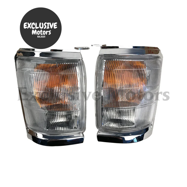 Pair of Front Turn Signal Corner Lamps for Toyota Hilux RZN148 (1998-2000)