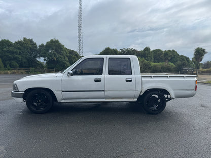 1992 TOYOTA HILUX