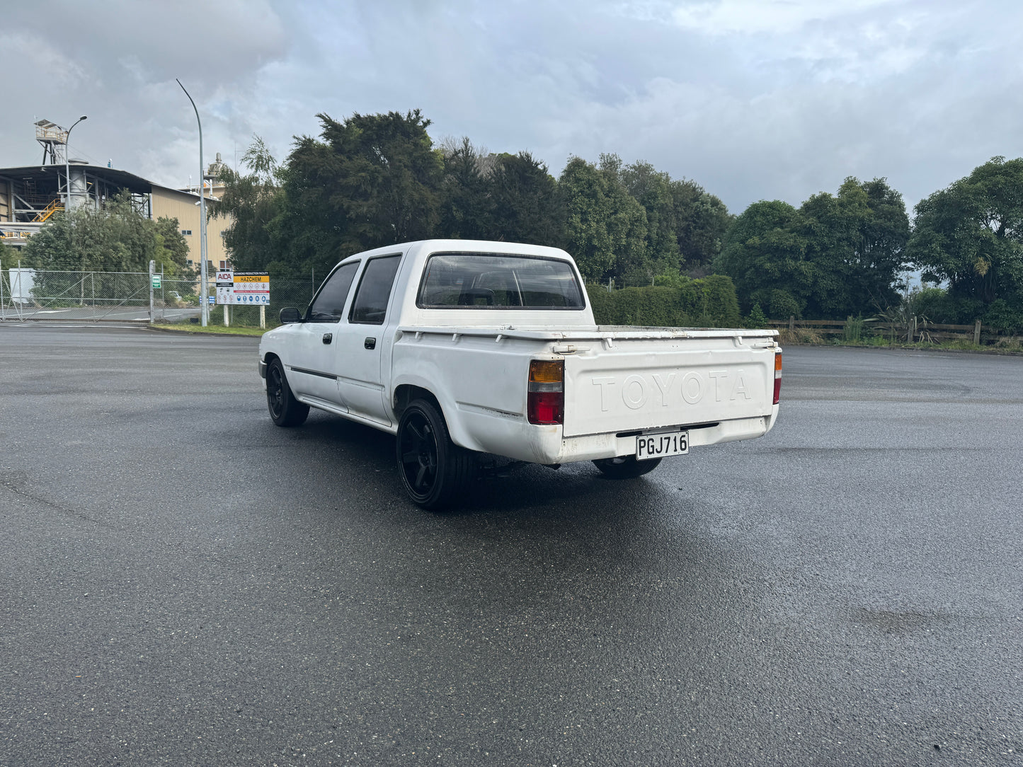 1992 TOYOTA HILUX