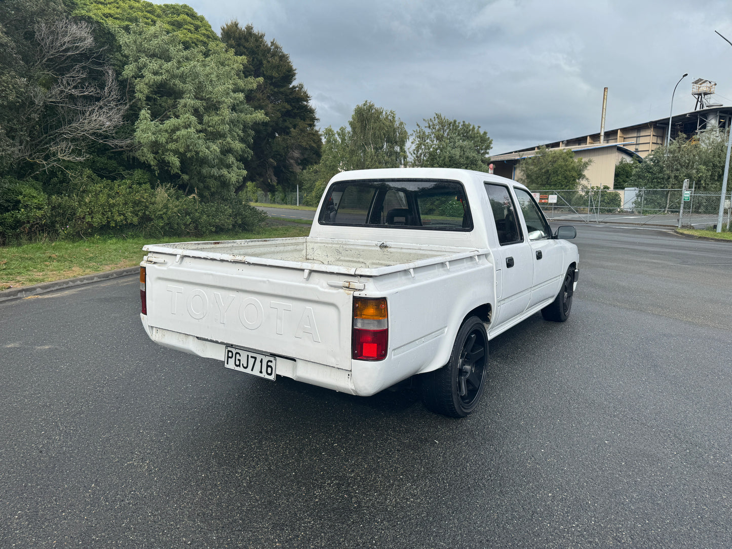 1992 TOYOTA HILUX