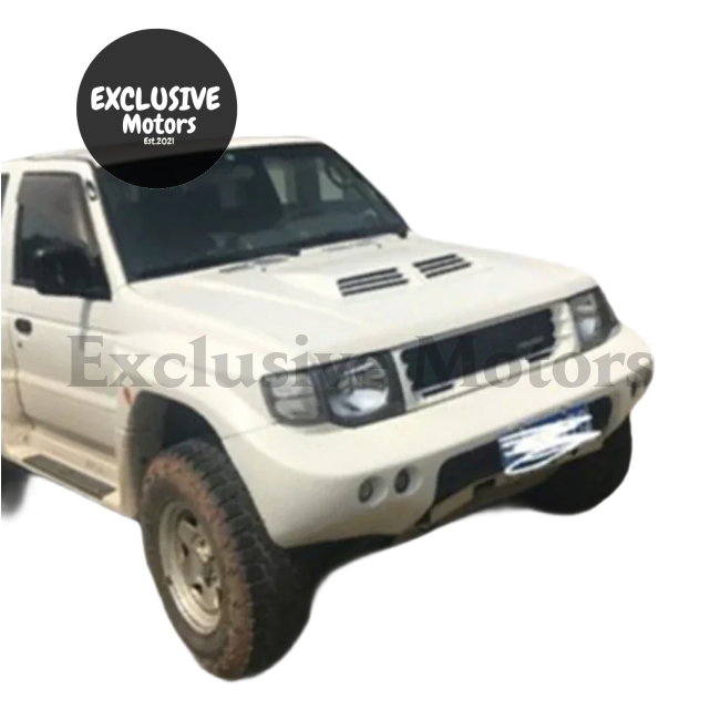 Matte Black Mesh Grill for Mitsubishi Shogun Pajero V55 (1996-1997)