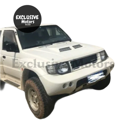 Matte Black Mesh Grill for Mitsubishi Shogun Pajero V55 (1996-1997)