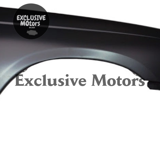 Right-Hand Guard with Side Light Hole for Nissan Navara D22 2WD (1997-2000)