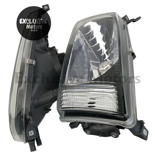 Pair Of Headlights For Toyota Hiace Kch41 Kch46 1997-1999