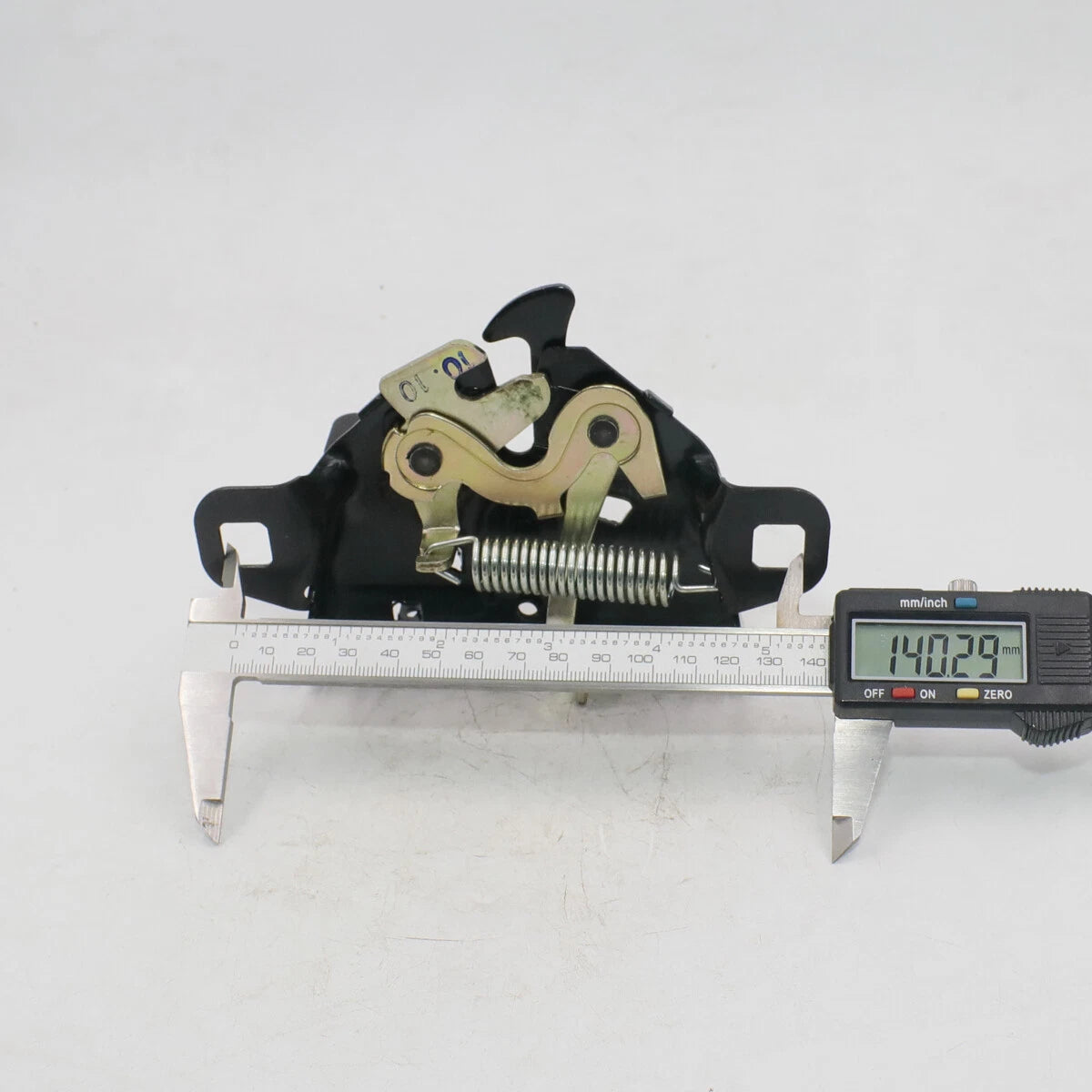 Bonnet Latch Striker Lock for Toyota Hilux 1979-1983