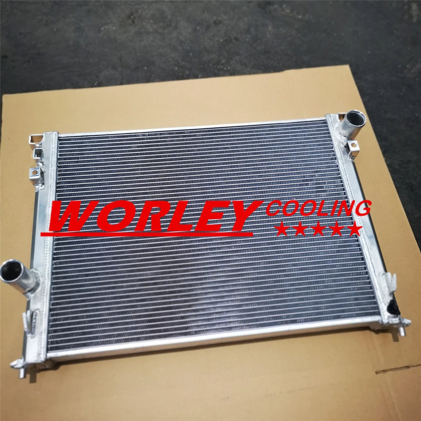 Aluminum Radiator for Chrysler 300 SRT-8 2005-2007 (2005-2007)