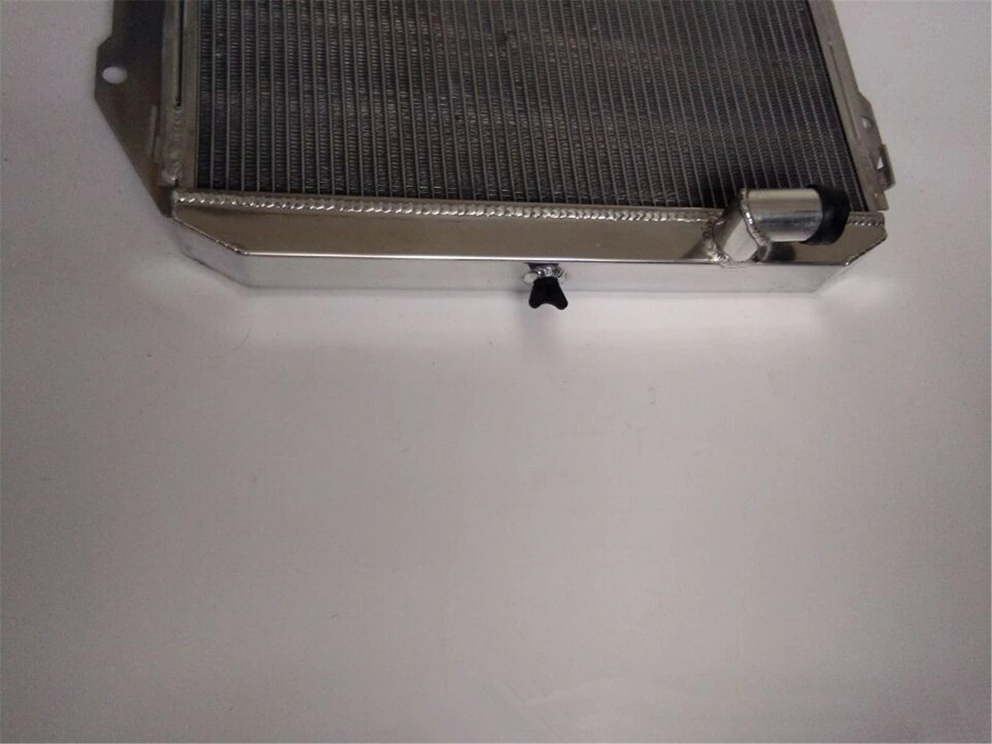 Aluminum Radiator for Daihatsu Rocky F7/F8 2.8D/2.8TD (1985-1990)