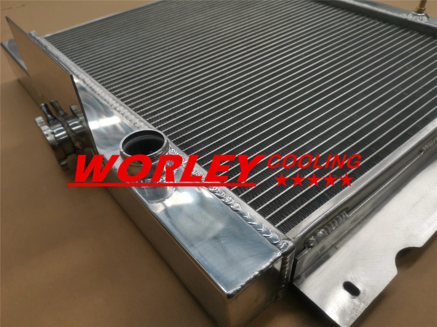 Aluminum Radiator for Chrysler Valiant VG HEMI 6 Cyl (1970-1972)
