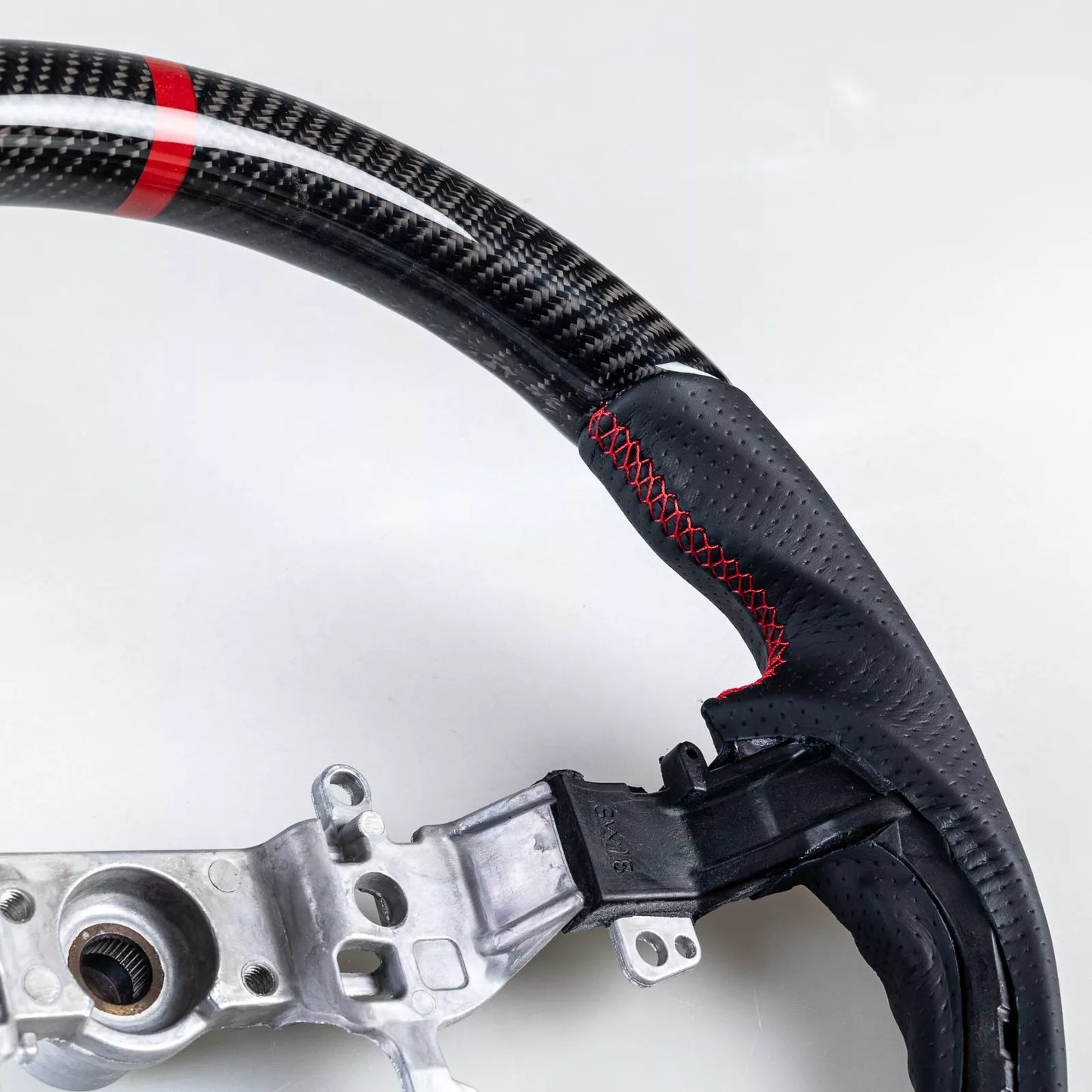 Carbon Flat Bottom Leather Steering Wheel For Suzuki Swift 2018 2021 carbon-flat-bottom-leather-steering-wheel-for-suzuki-swift-2018-2021