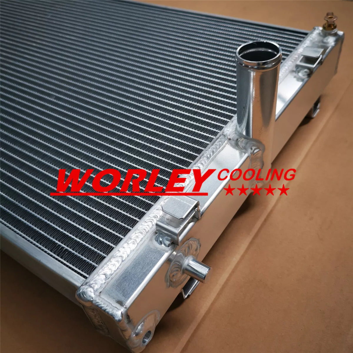 Alloy Radiator for Holden VZ Commodore GEN3 LS1 5.7L GEN4 LS2 6L V8 (2 ...