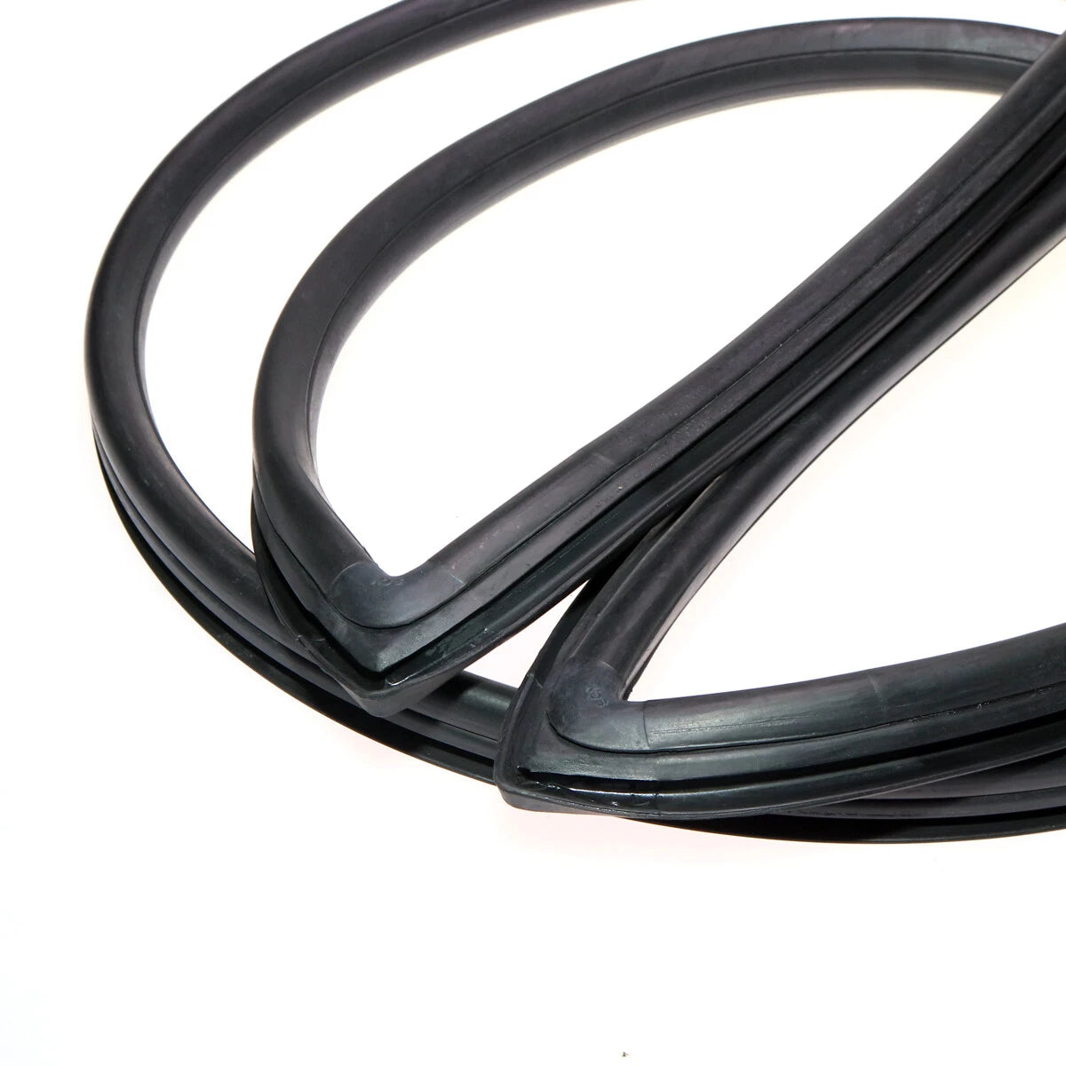 Front Windshield Weatherstrip for Nissan Datsun Sunny B110 1200 Sedan 1970-1973