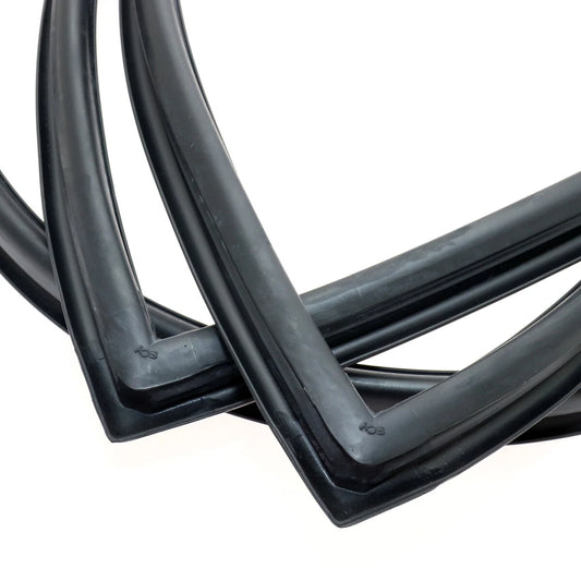 Front Windshield Weatherstrip for Nissan Datsun 520/521 1968-1973