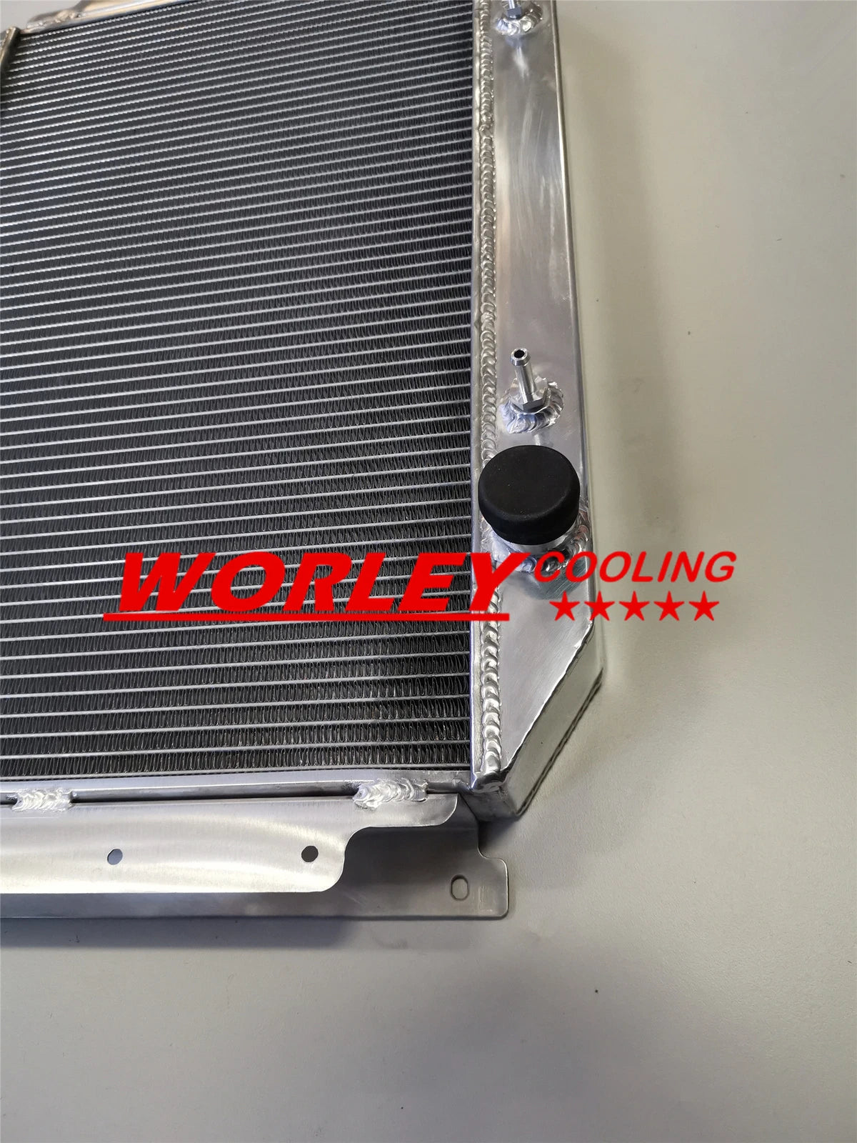 VIC Radiator + Black Hose for Holden Kingswood HQ HJ HX HZ (1971-1984 ...