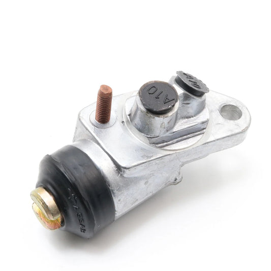 Front Lower Wheel Brake Cylinder for Datsun Nissan 520/521/620/720 1969-1986