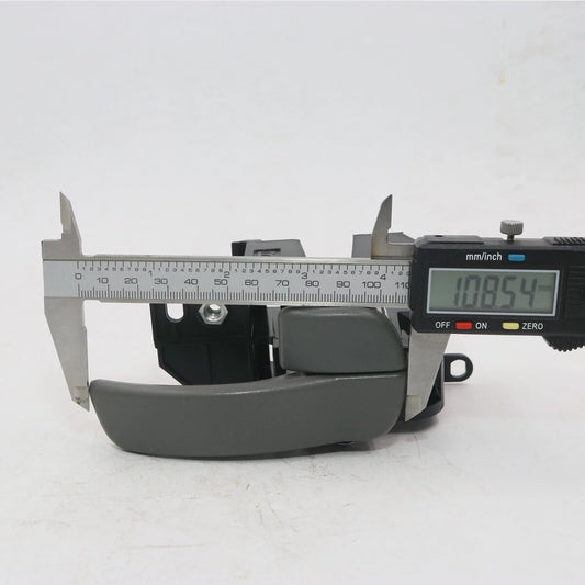Gray Inner Door Handle Bezel for Nissan D40 Navara XE Crew Cab Ute 2004-2013