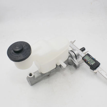13/16 Brake Master Cylinder for Toyota Hilux2005-2015