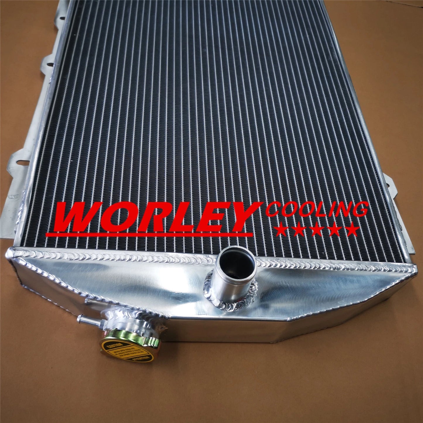 Aluminum Radiator + Fan for Chevy Hot/Street Rod 350 V8 (1938)