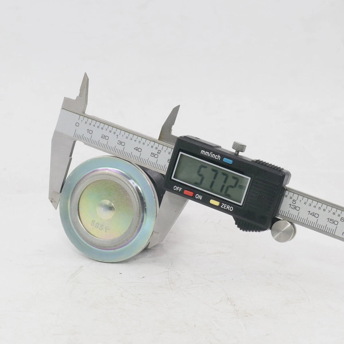 Front Upper Ball Joint for Toyota Hilux2WD/4WD 2004-2016
