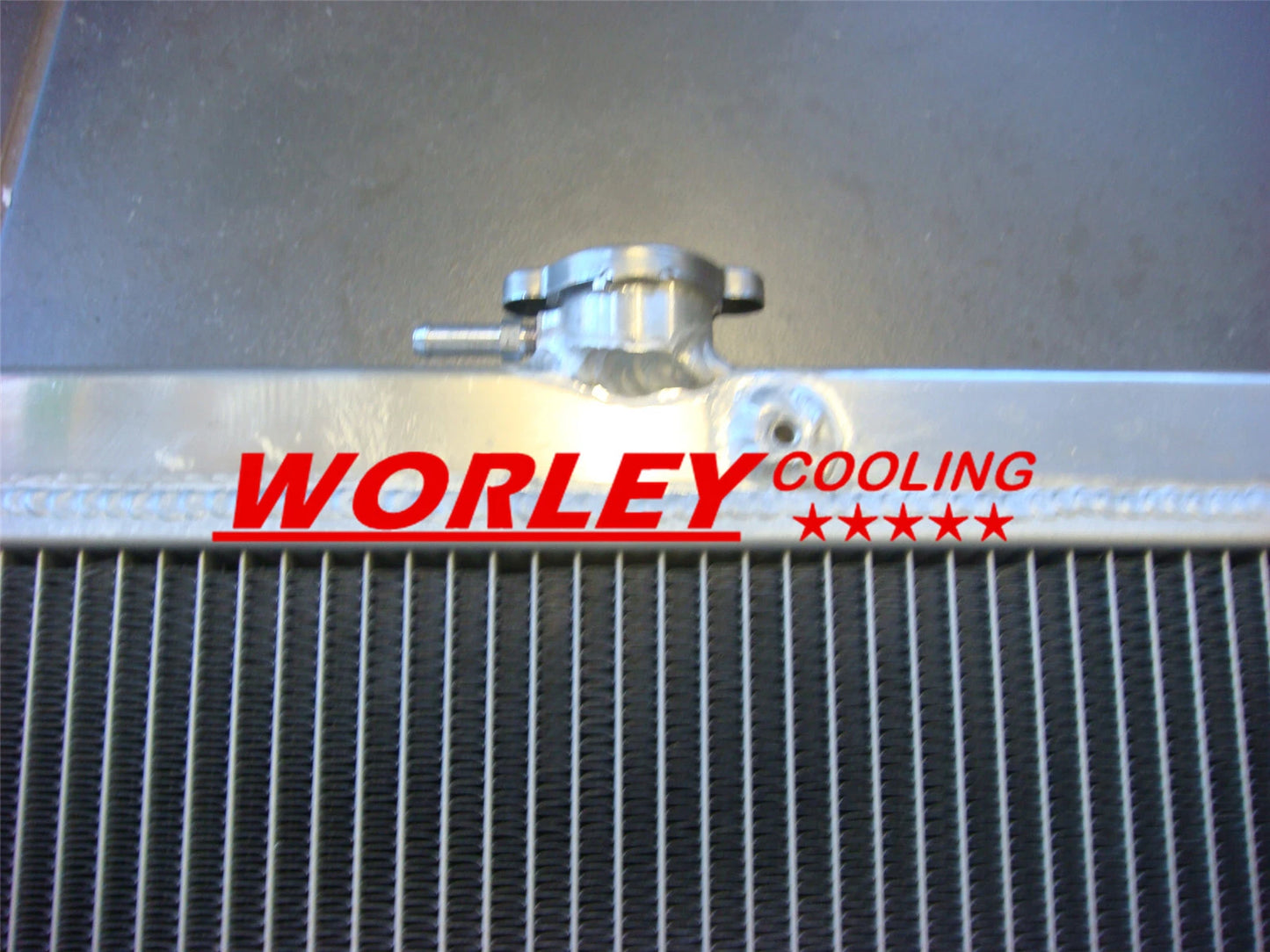 Aluminum Radiator + BLACK Hoses for Nissan Patrol Y61 4.5L (1997-2001)