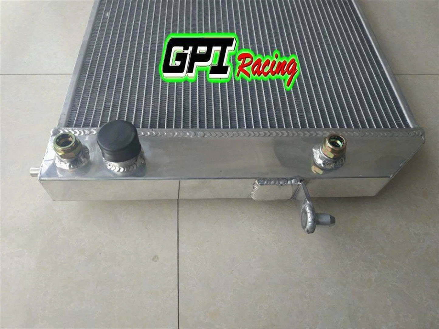 Aluminum Radiator for Chevy Astro & GMC Safari (1998-2005)