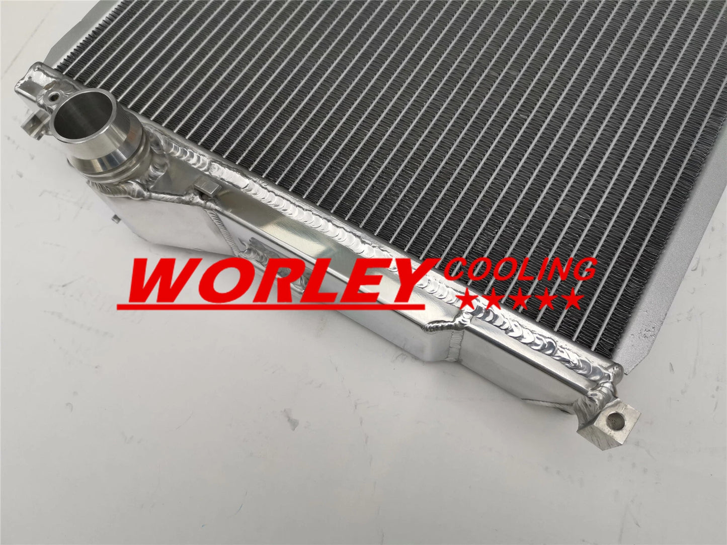 Aluminum Radiator for BMW 3 Touring E46 318i (1999-2001)