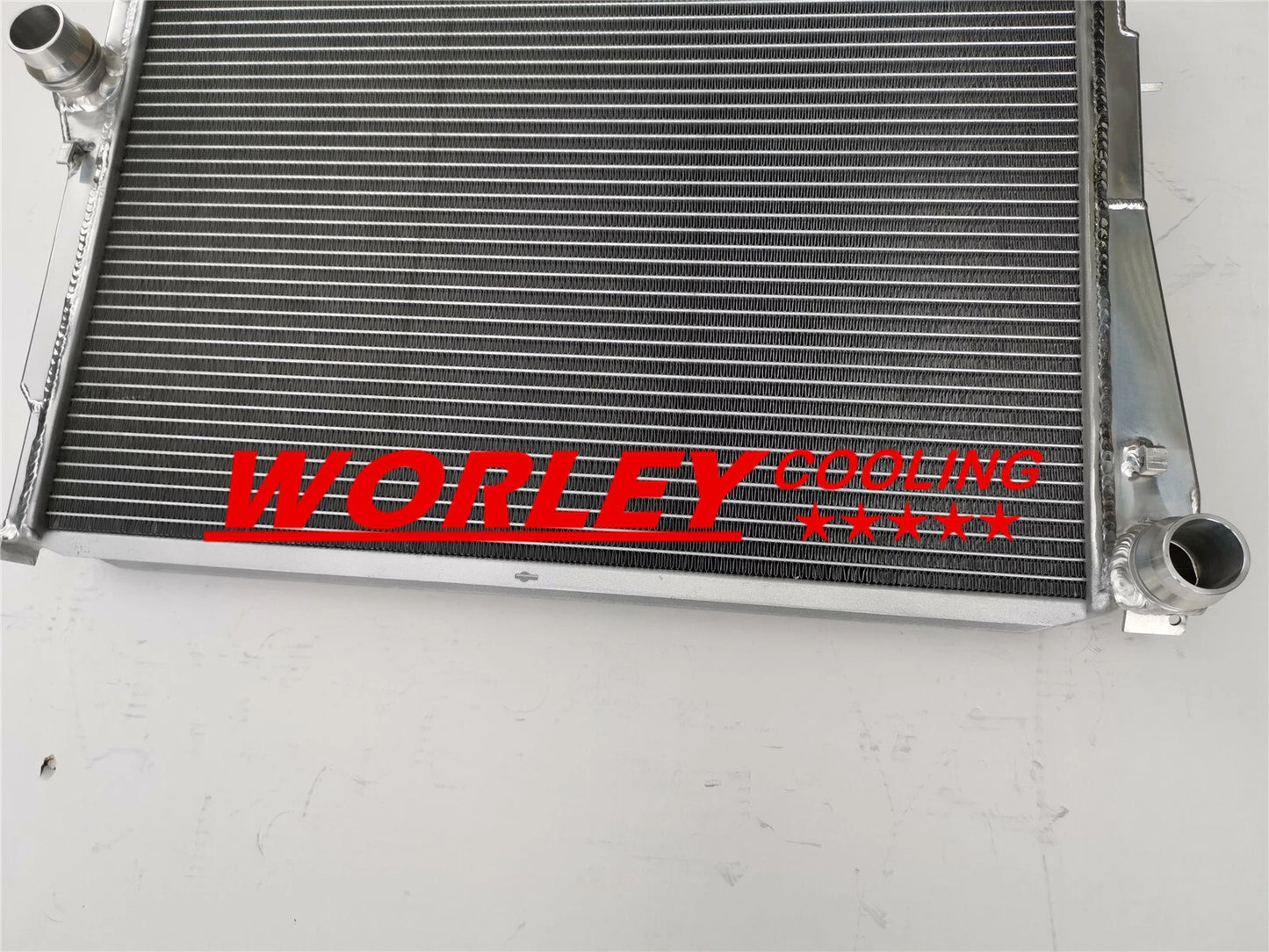 Aluminum Radiator for BMW 3 E46 325Ci (2001-2005)